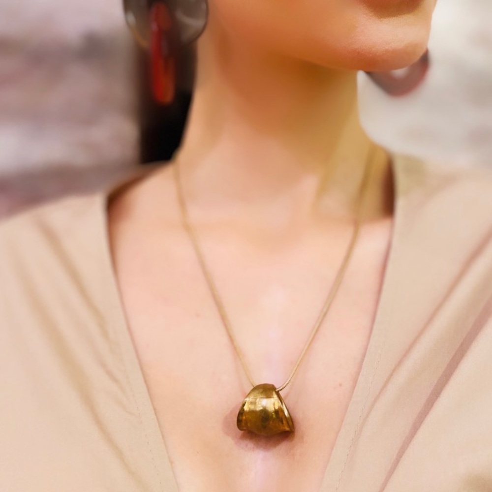 9 1/2 Inch Rose Gold Chain with Gold Tone Ring